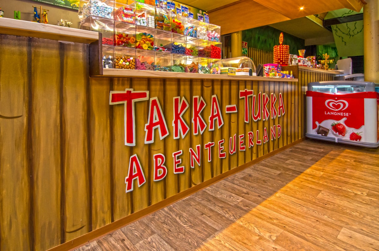 Der Thekenbereich im Takka Tukka